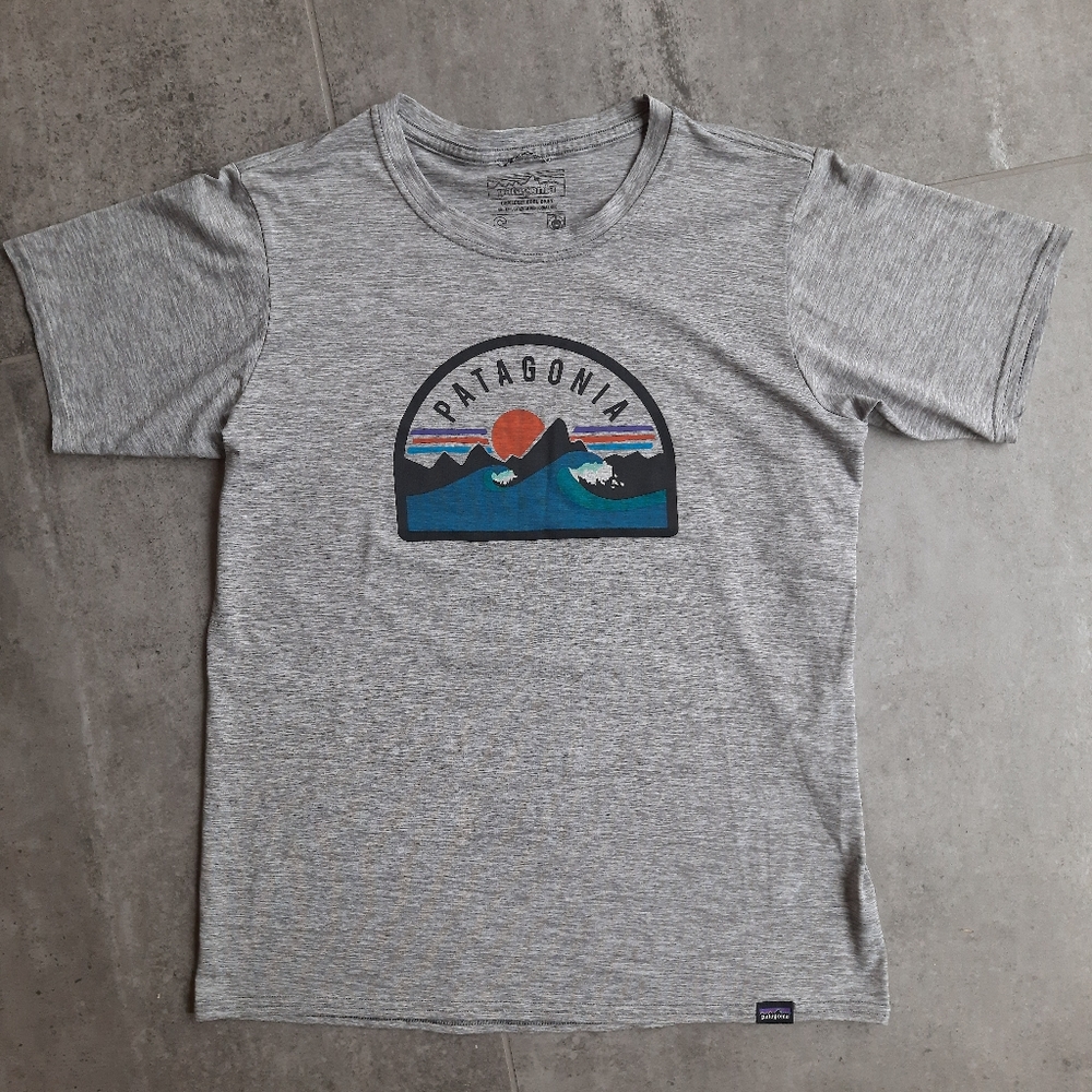 PATAGONIA 🌊athletic tee
